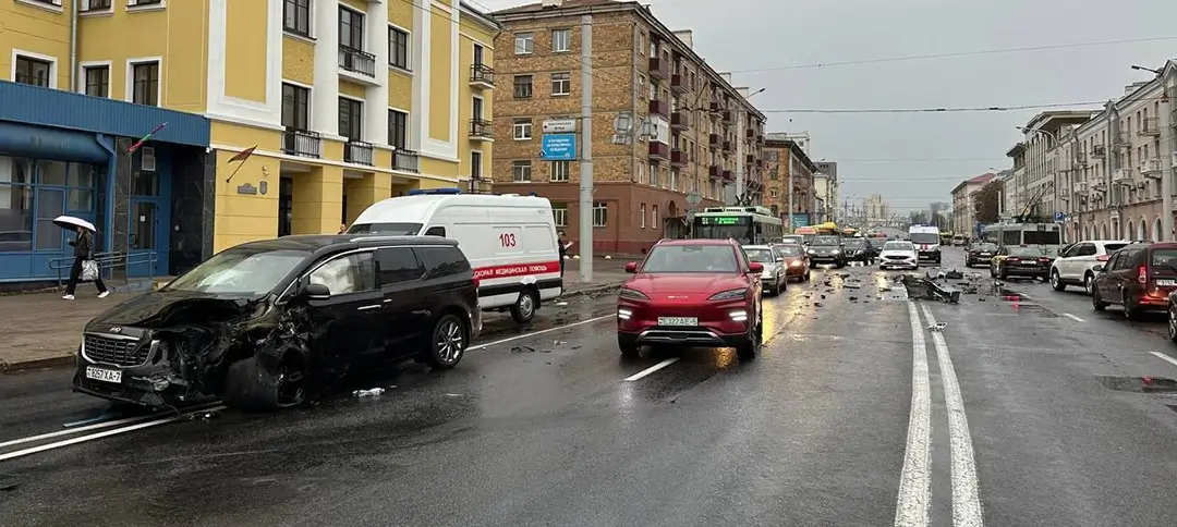 В Минске водитель Citroen выехал на встречку В Минске водитель Citroen выехал на встречку