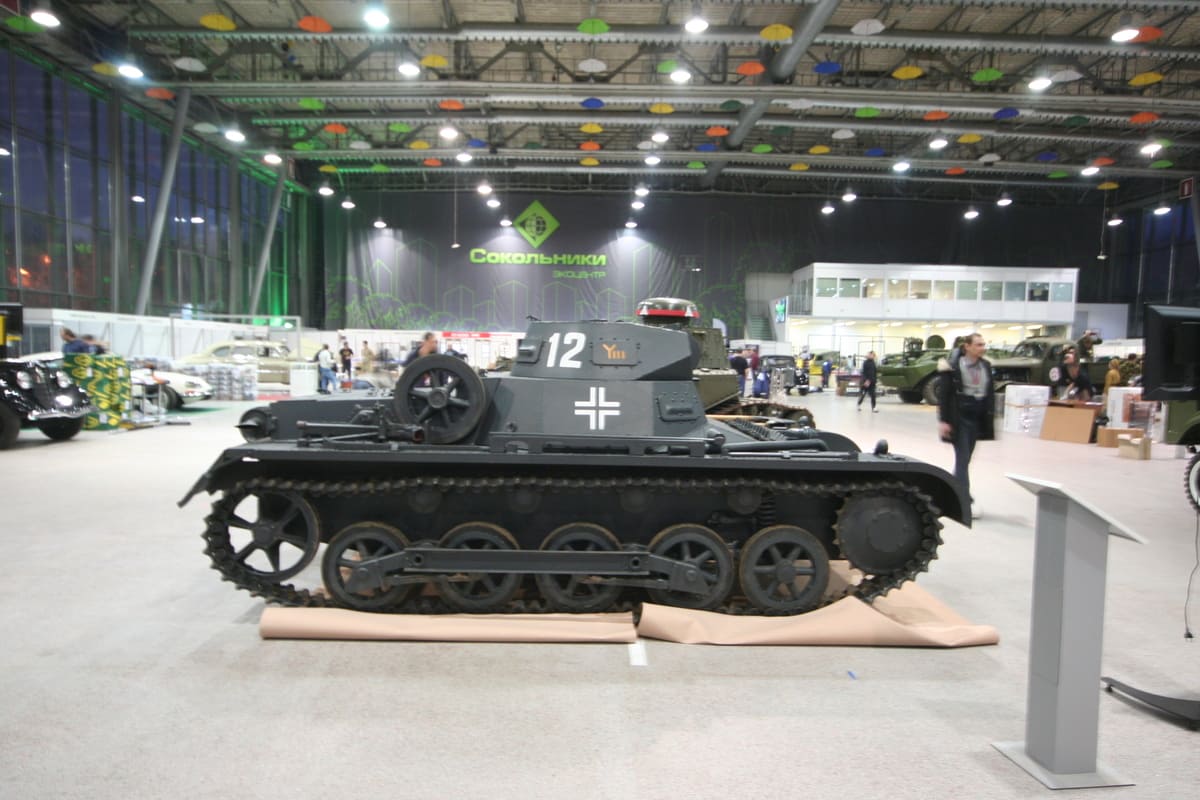 Реплика танка PzKpfw-IB “Танкового бюро МС-1”