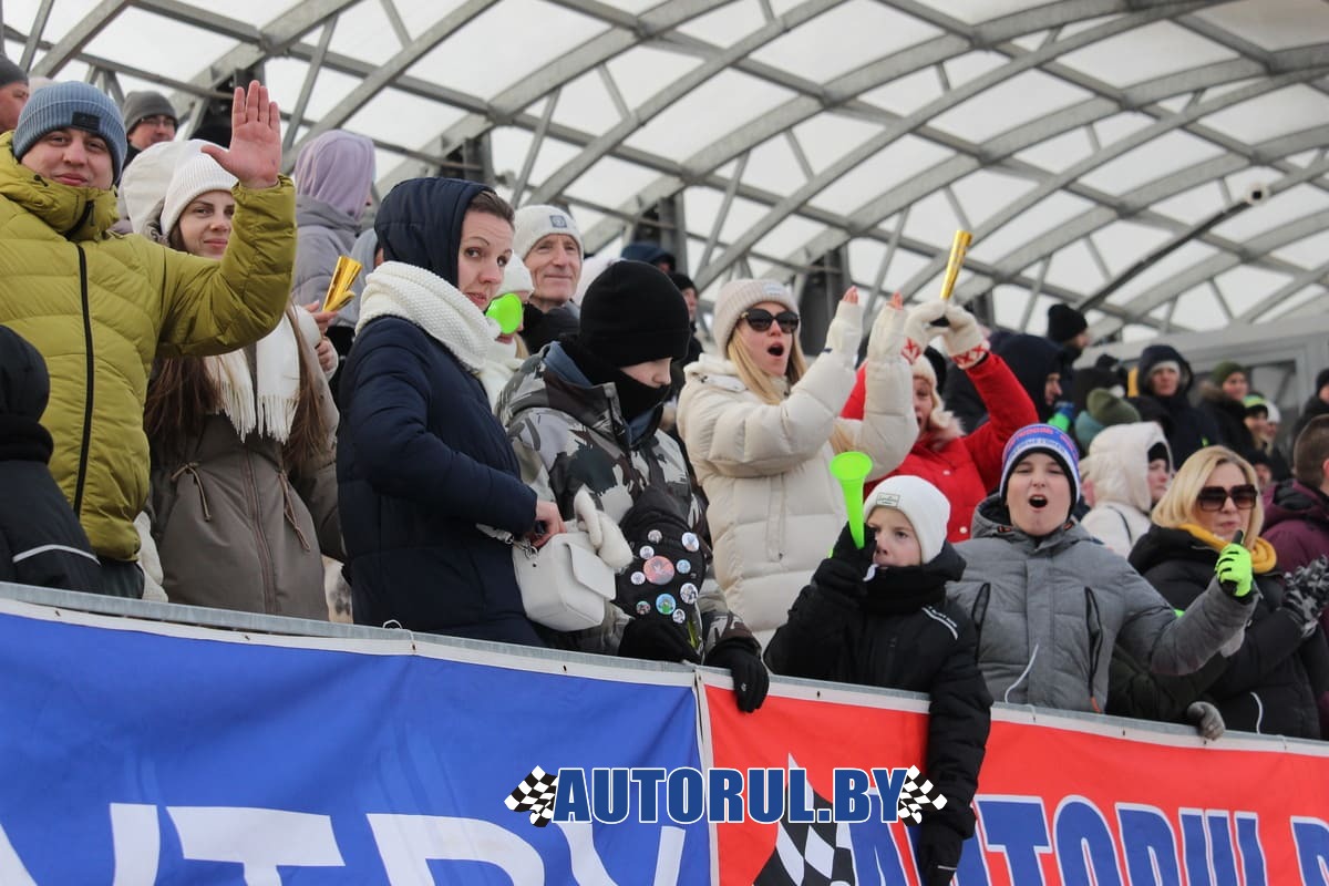 Супер Кубок по трековым гонкам за право выбрать королеву гонки!