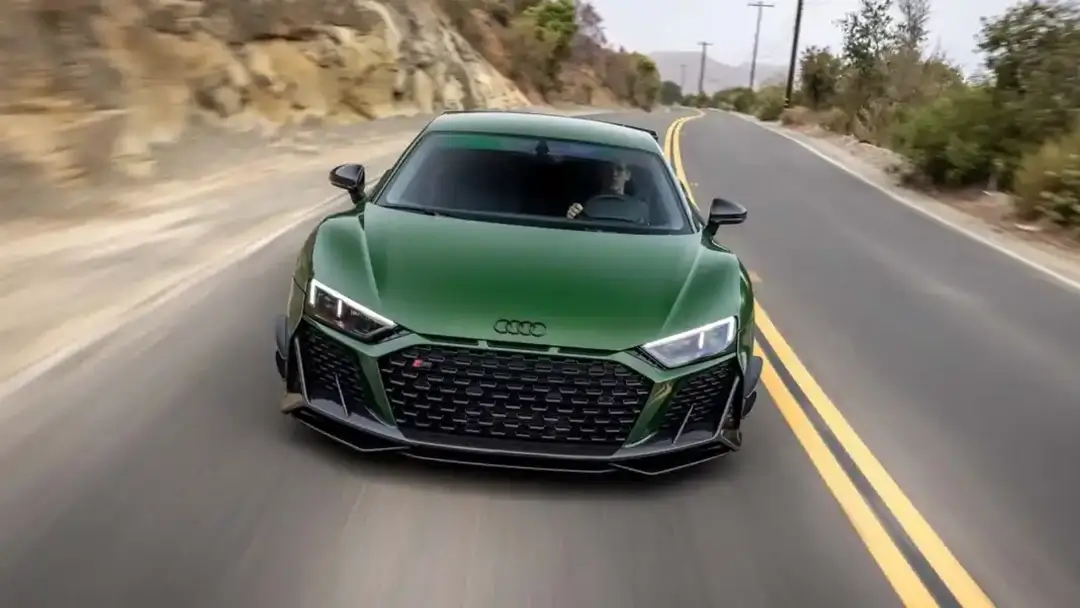 Audi R8
