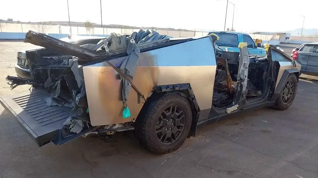 Tesla Cybertruck, причастный к взрыву _1