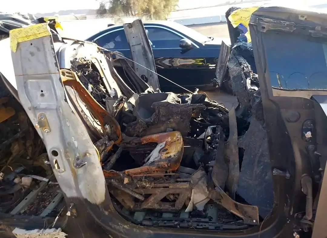 Tesla Cybertruck, причастный к взрыву _2