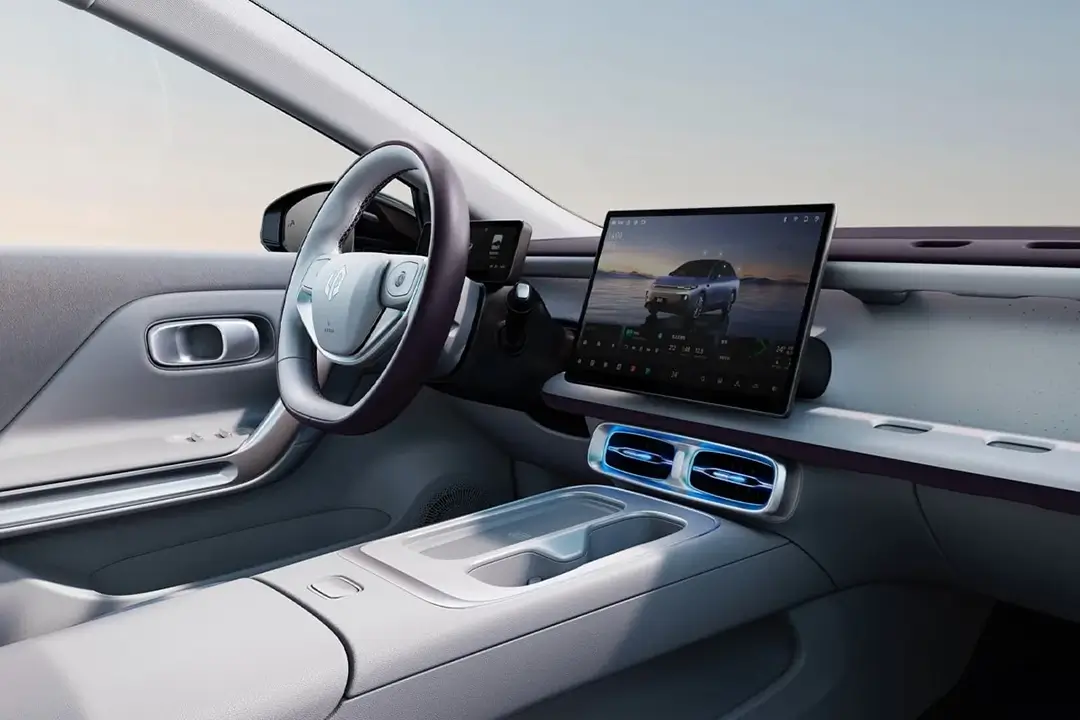 Leapmotor представляет свой седан B01 в Шанхае Leapmotor представляет седан B01_1