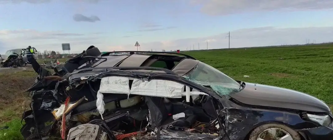 в аварии погибла пассажирка BMW
