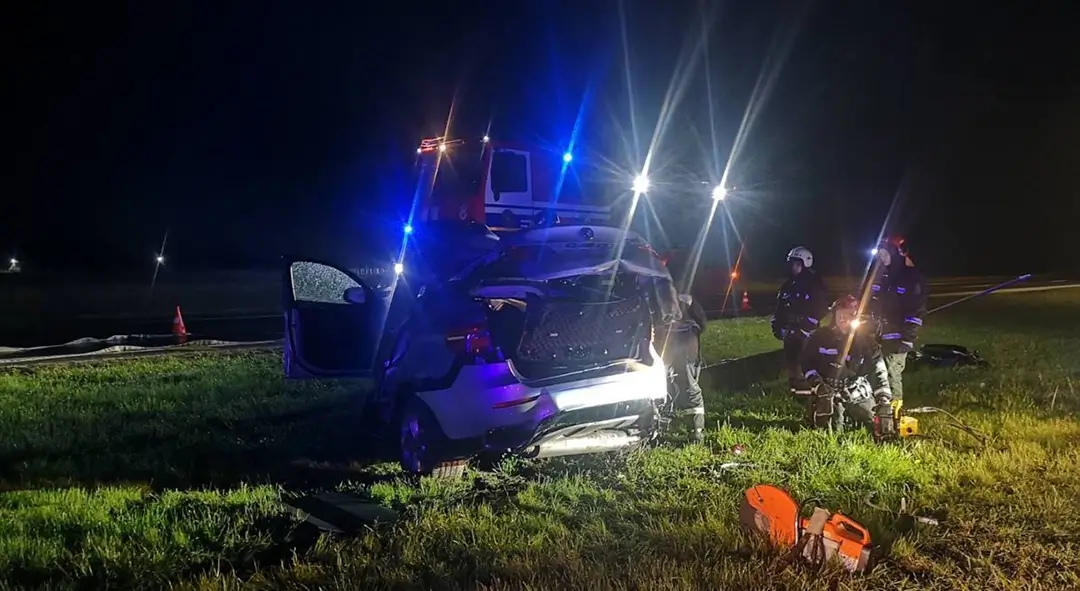 В Смолевичском районе водитель BMW совершил наезд на опору ЛЭП водитель BMW совершил наезд на опору ЛЭП_1