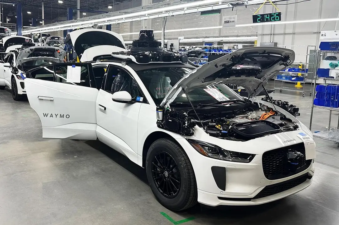 Jaguar I-Pace станут автономными такси