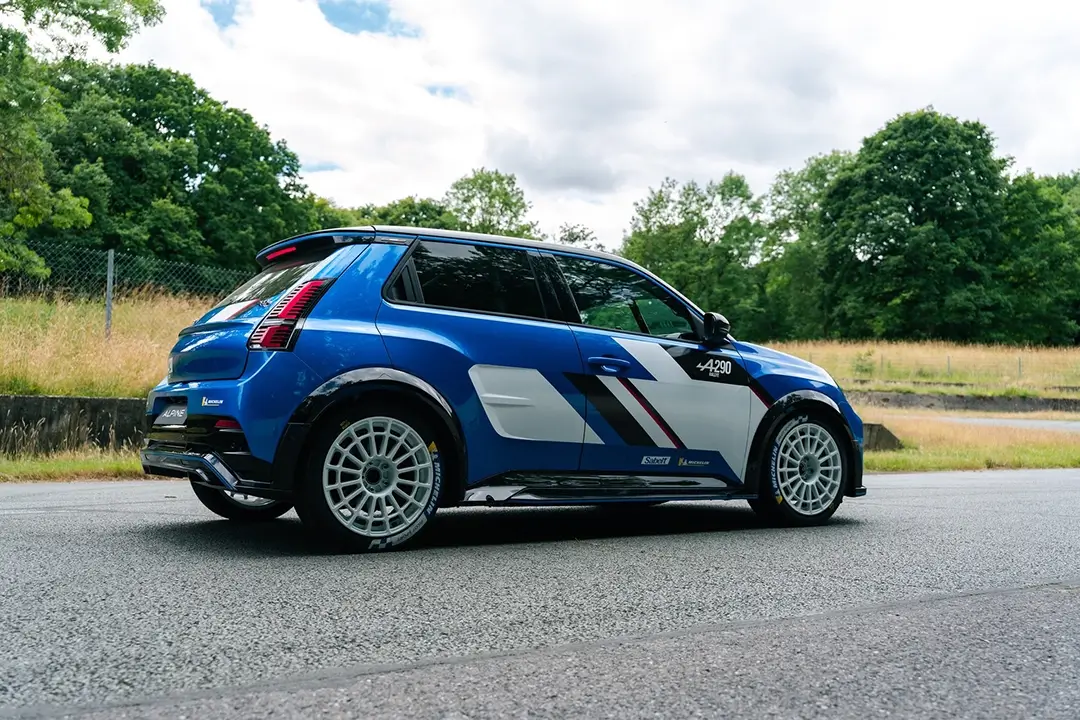 Компания Alpine представила гоночную версию A290 Компания Alpine представила гоночную версию A290_1