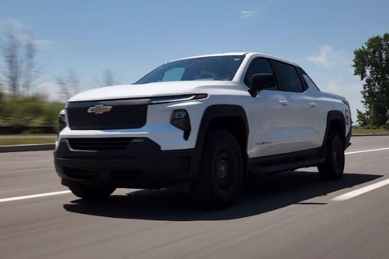 Chevrolet Silverado EV проехал 1705 километров