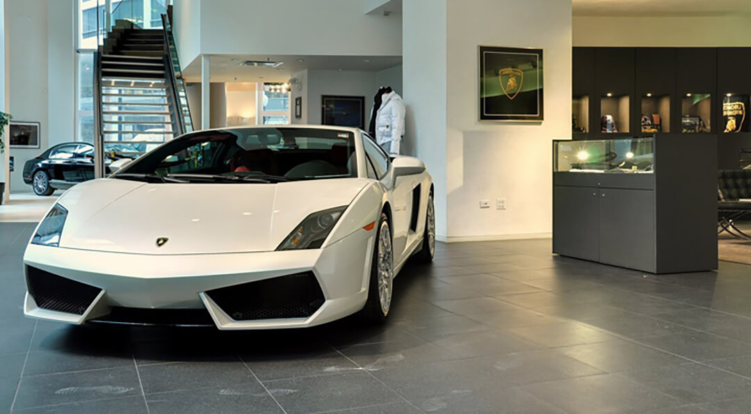 Lamborghini подала в суд на дилера в Чикаго