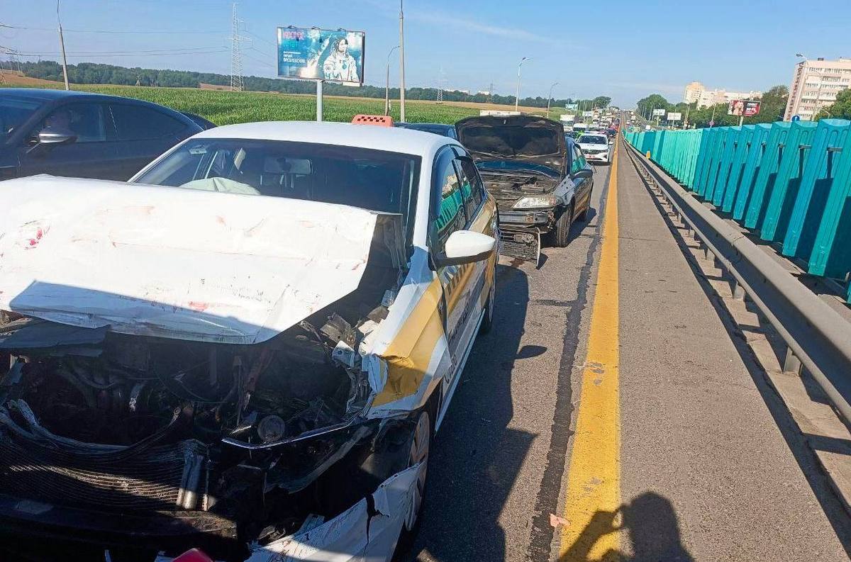 ДТП на МКАД с участием четырех автомобилей