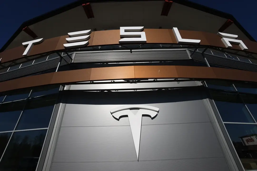 Tesla лого1