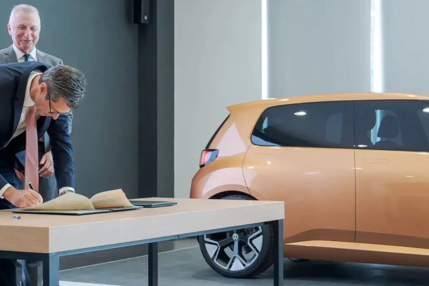 Volkswagen заключил сделку с Португалией
