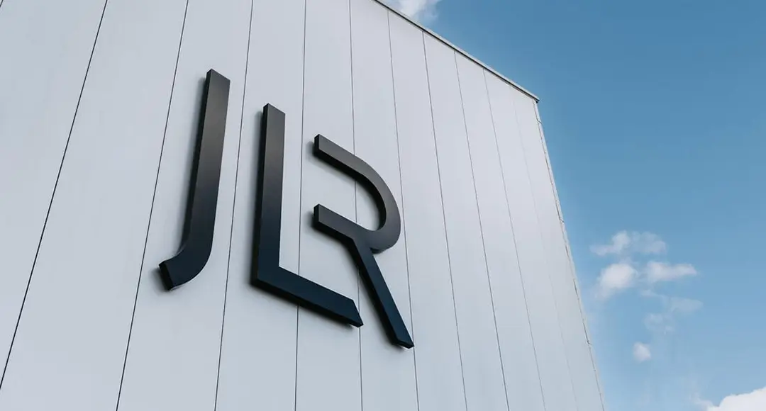 JLR не может возобновить производство после кибератаки