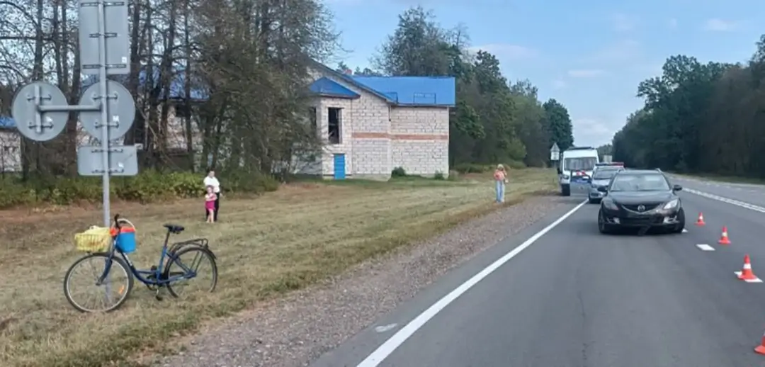 водитель Мазда наехала на велосипедиста