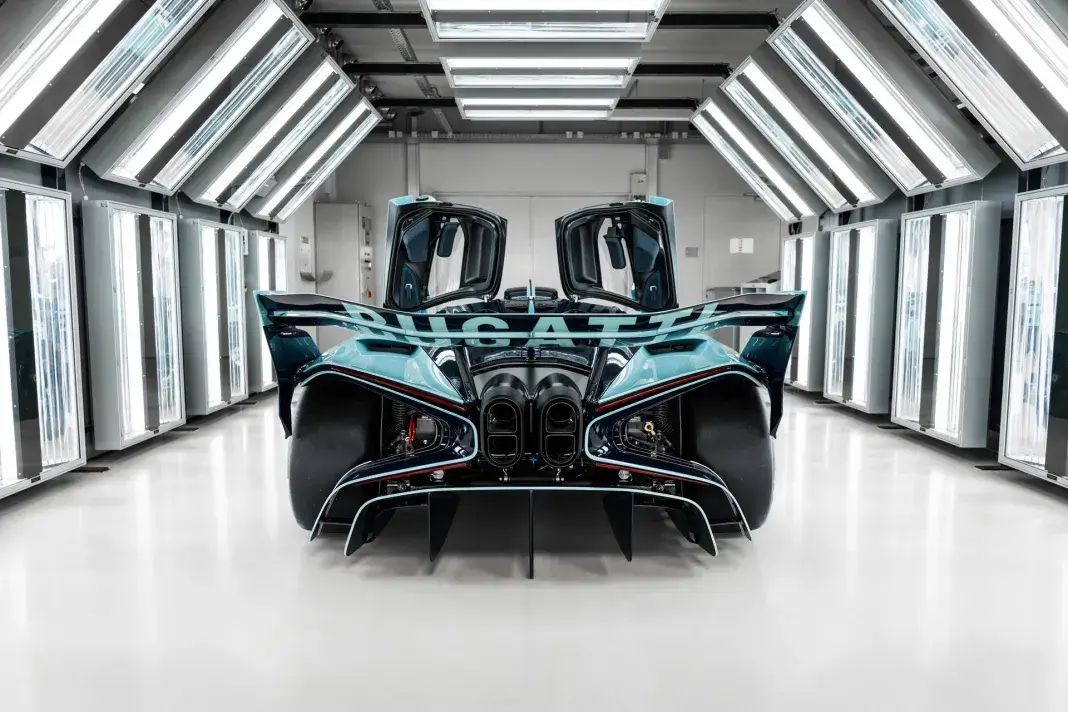 Bugatti завершила производство последнего Bolide Bugatti завершила производство последнего Bolide _1