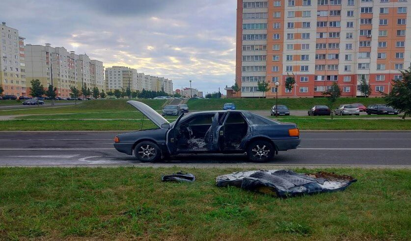 У нетрезвого гродненца не получилось угнать автомобиль и он его поджег_1