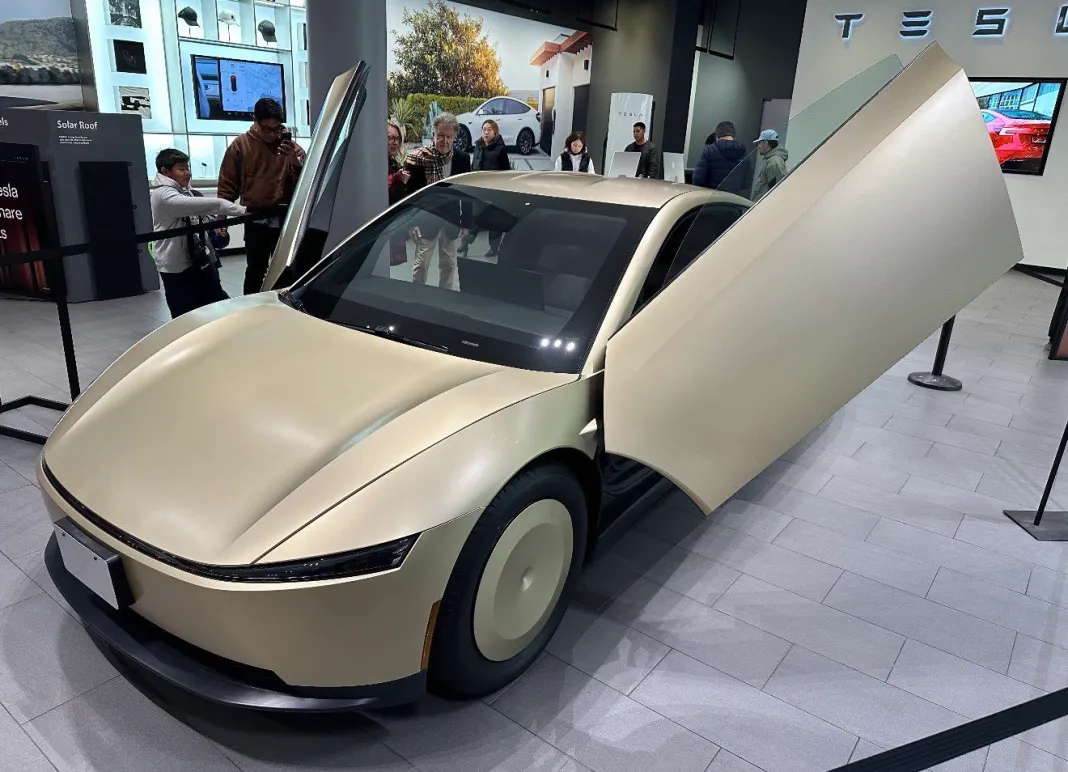 Cybercab от Tesla готов к серийному производству_2