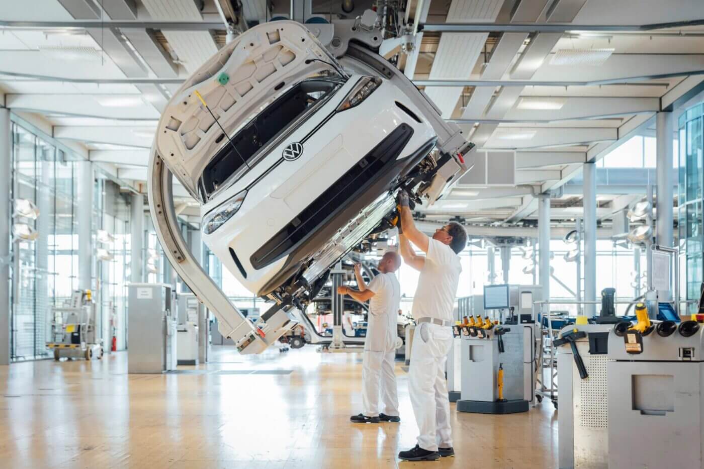 Volkswagen превратит завод в Дрездене в центр инноваций