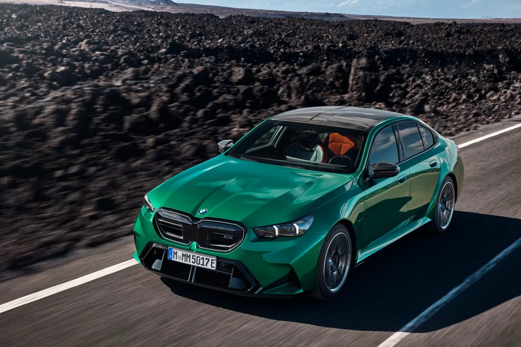 Компания BMW вынуждена снизить мощность двигателя M5 V8 на 41 л.с.