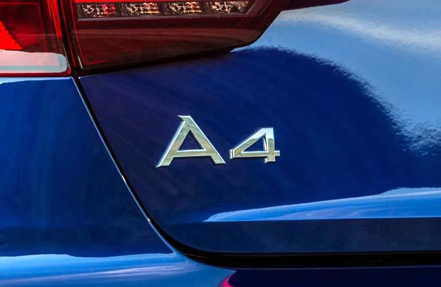 Audi не исключает возможности возвращения названия A4