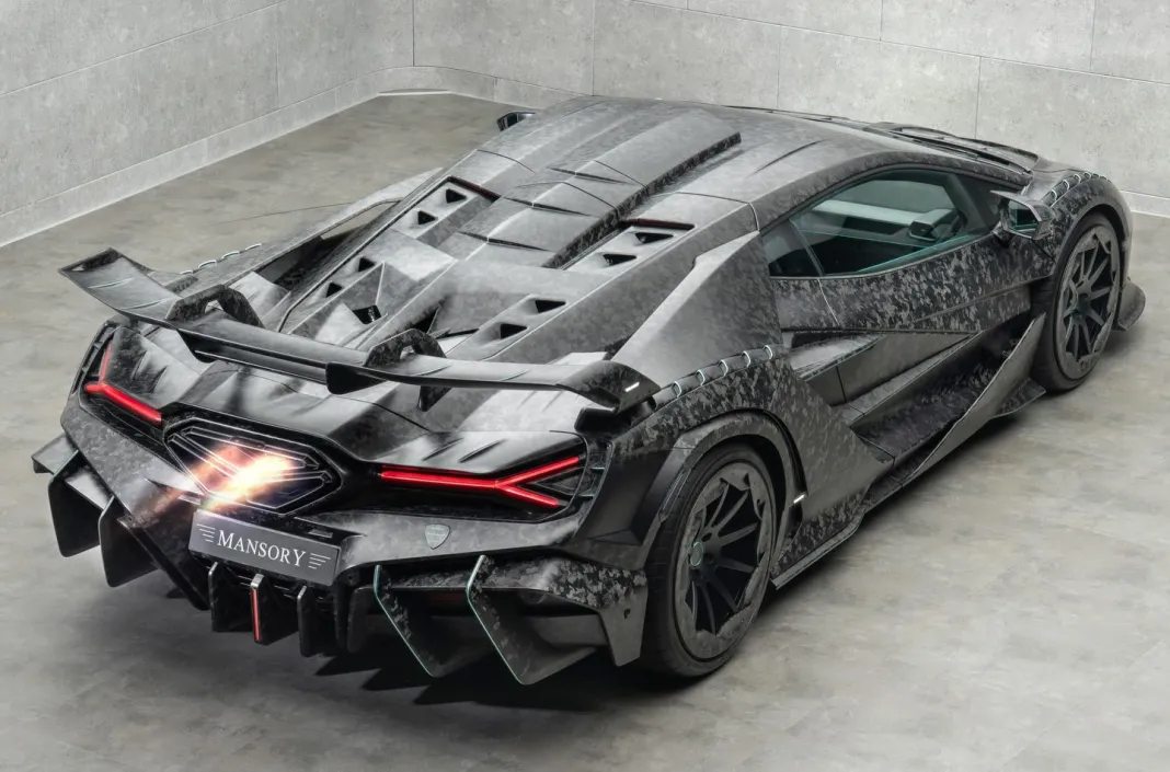 Компания Mansory возвращает обвес Carbonado