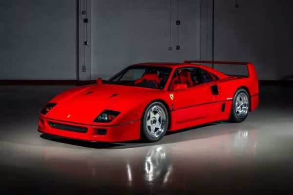 Новому владельцу Ferrari F40 придется вернуть автомобиль2