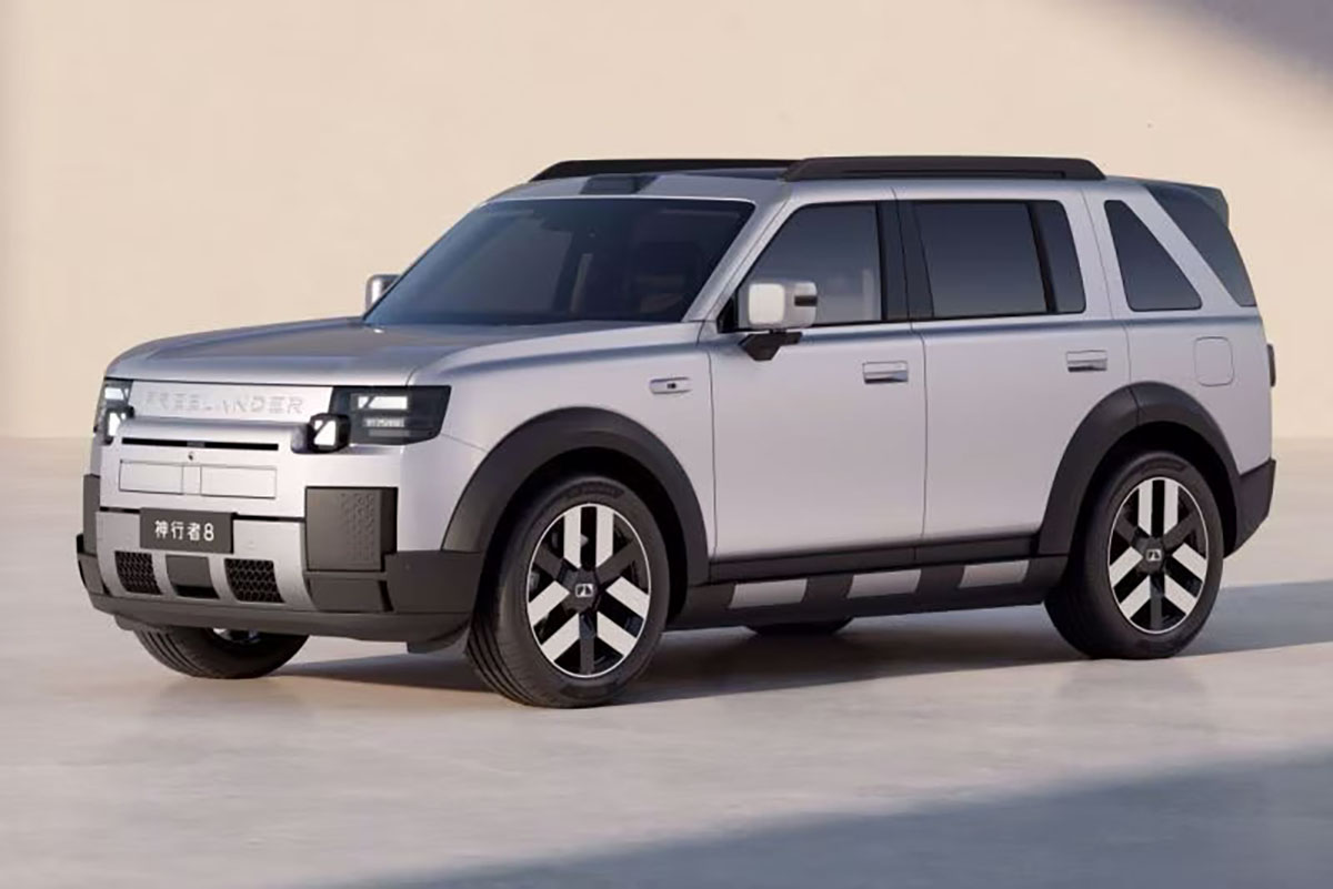 Новый Freelander по размерам не уступает Defender
