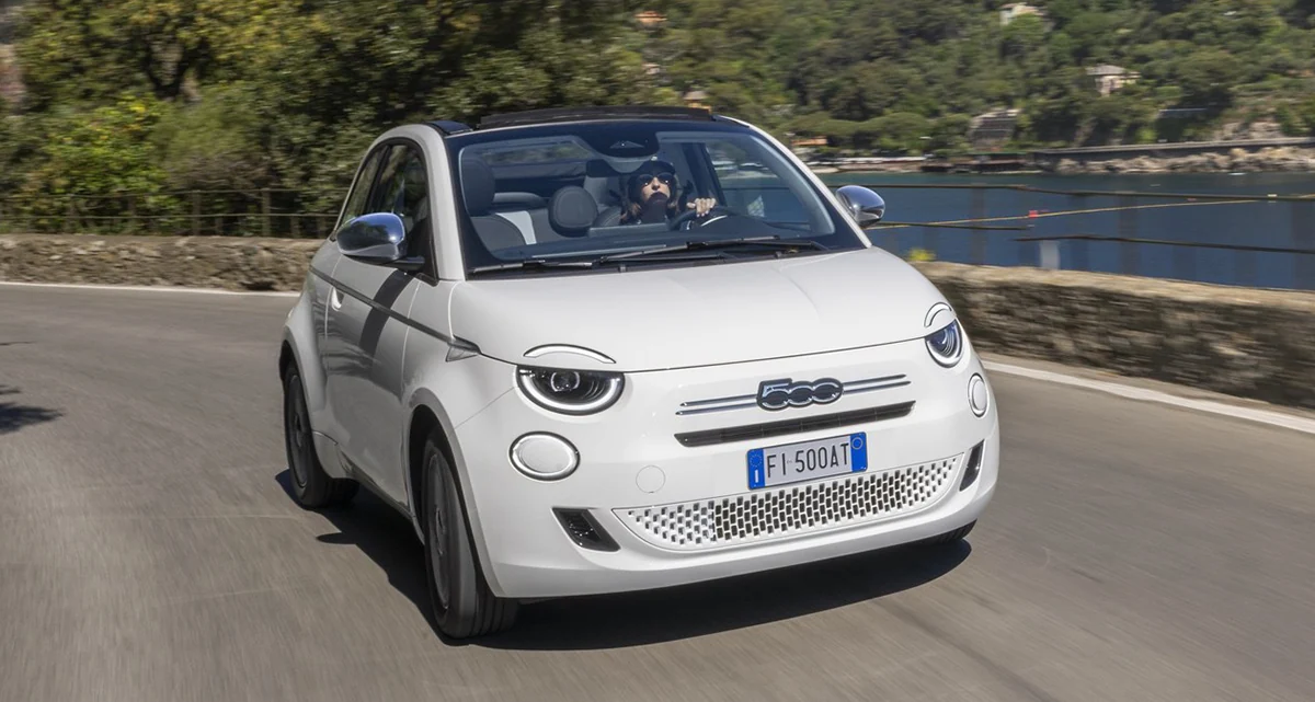 Fiat пытается сделать гибридную версию 500 более привлекательной1