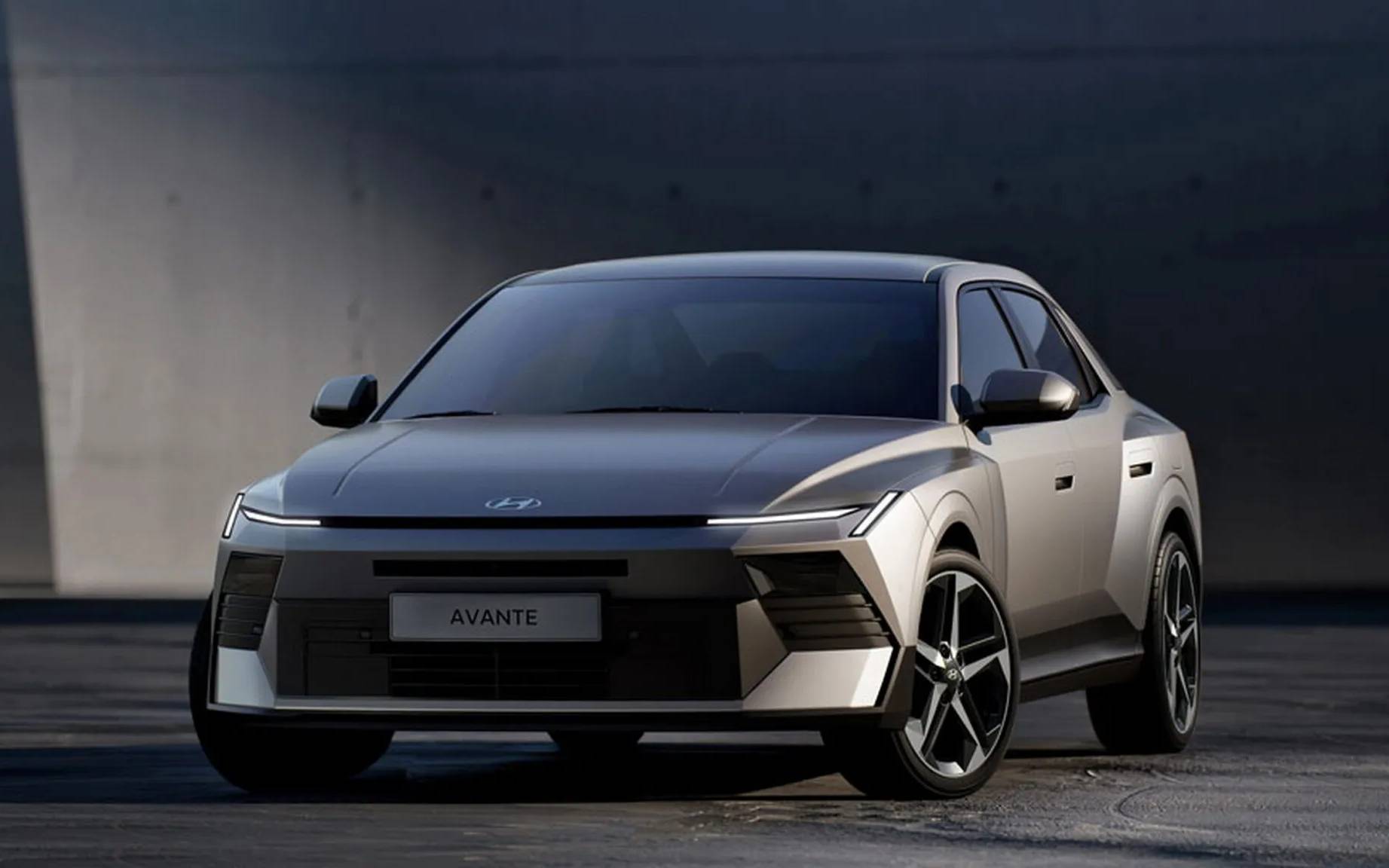 Hyundai Elantra претерпела очередную радикальную модернизацию4