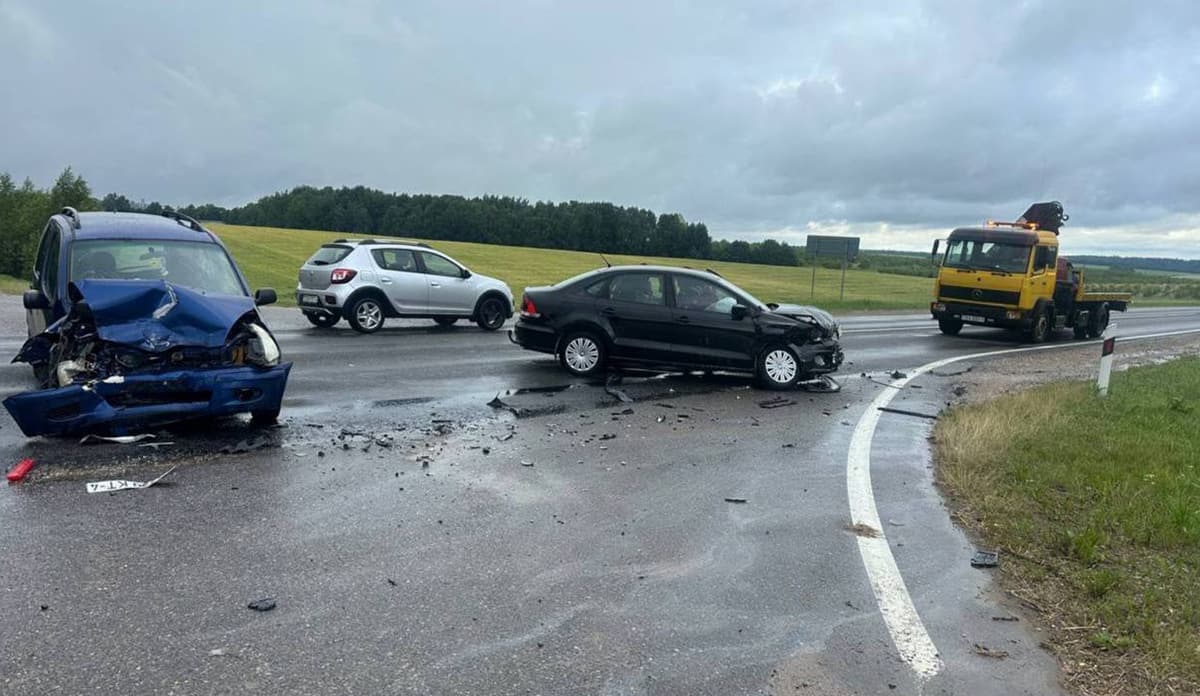 В Новогрудском районе пожилому водителю стало плохо за рулем и он погиб в ДТП В Новогрудском районе пожилому водителю стало плохо за рулем и он погиб в ДТП1