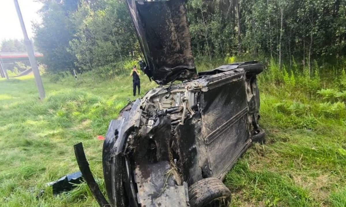 В Смолевичском районе перевернулась Tesla