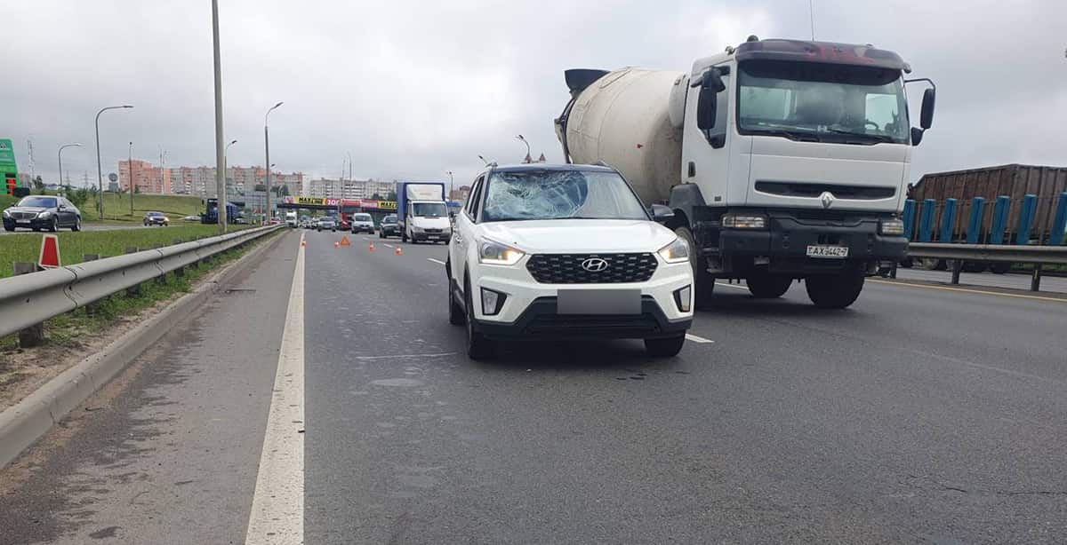 Пьяный забег через кольцевую: утром на МКАД Hyundai сбил пешехода2
