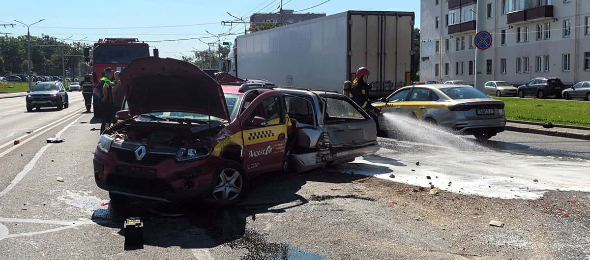 из-за потерявшего сознание водителя 5 автомобилей получили повреждения1