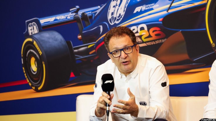 FIA обвиняет производителей Формулы-1 в хаосе с регламентом