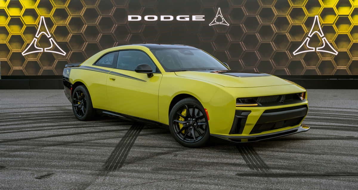 Dodge возвращает название Super Bee с новой3