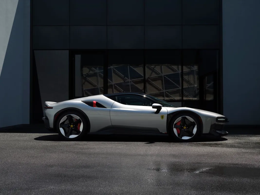 Ferrari представила новый CZ26_2