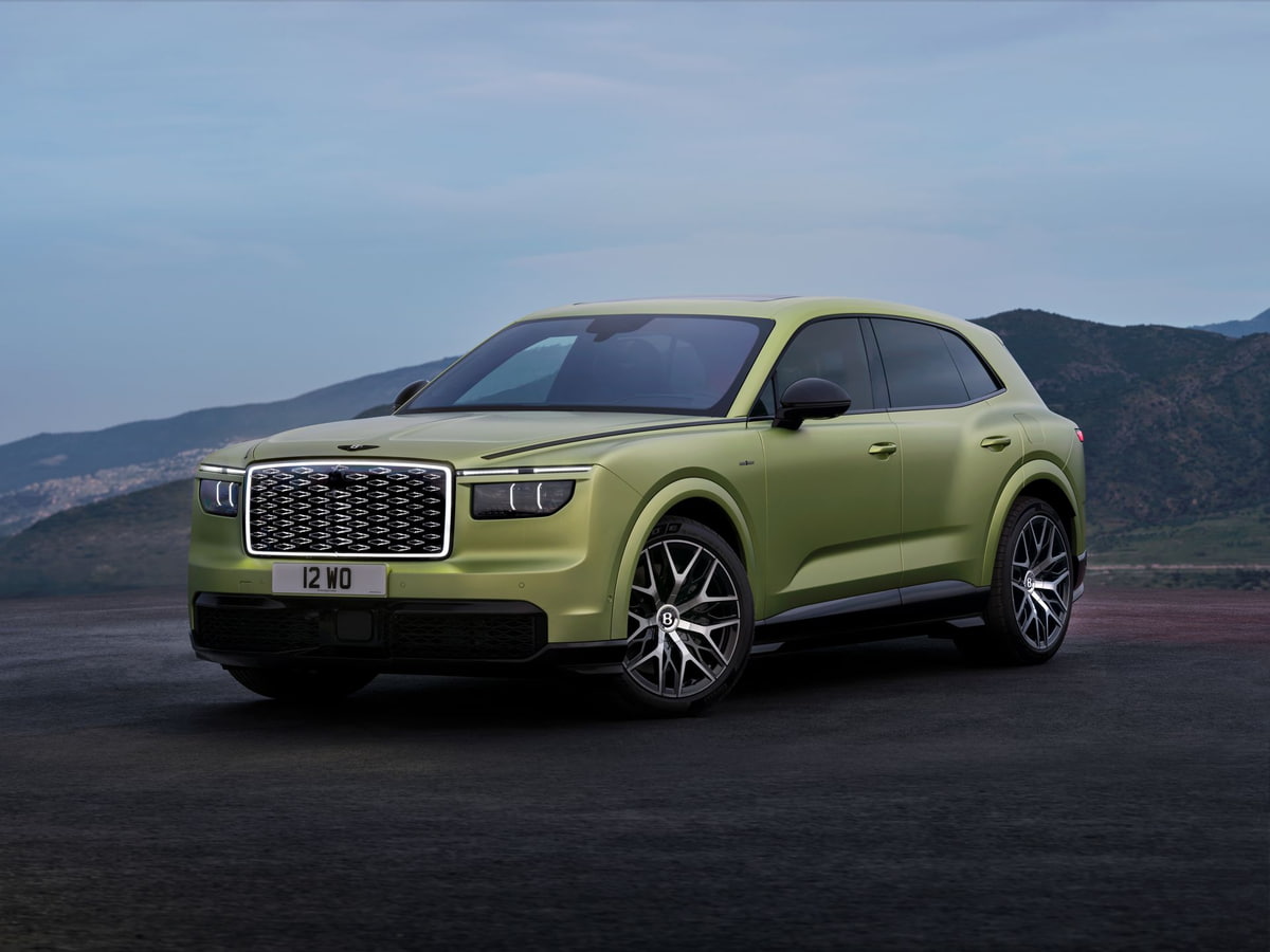 Bentley Torcal дебютировал4