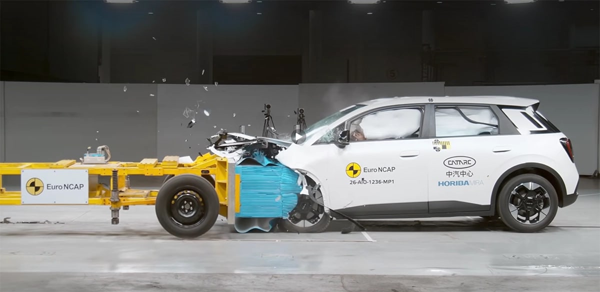 В краш-тесте Euro NCAP Aion UT, Geely E2, Leapmotor B05 получили по 5 звезд