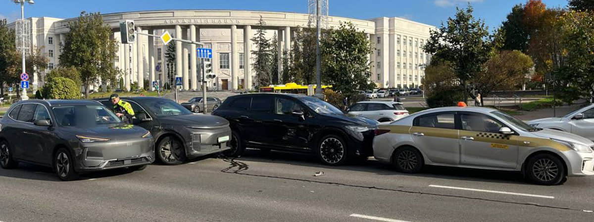 Массовое ДТП на проспекте Независимости1