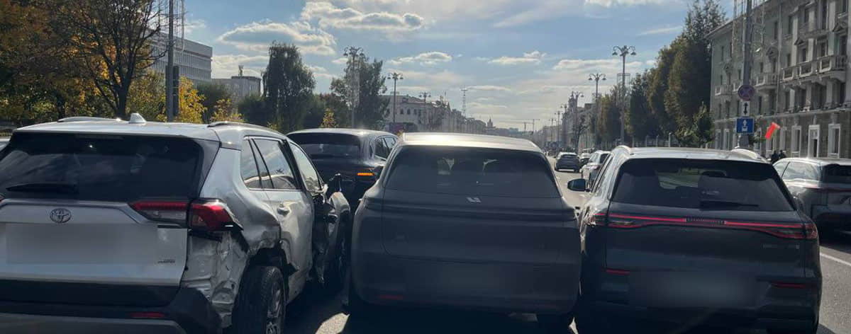 Массовое ДТП на проспекте Независимости3