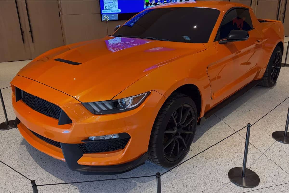 Компания Ford впервые показала очень особенный Mustang1