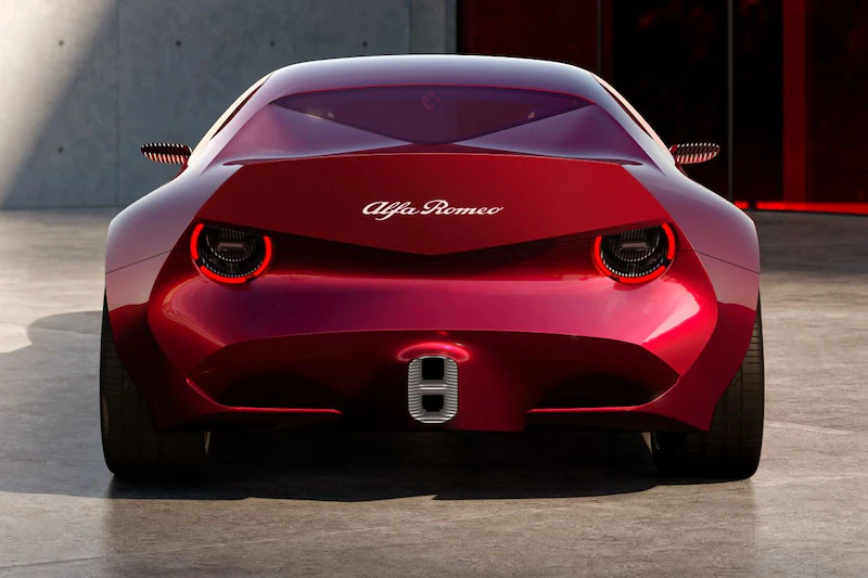 Alfa Romeo Cuorerosso прибыла в Париж