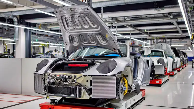 Porsche выплатит часть бонусов своим сотрудникам акциями компании