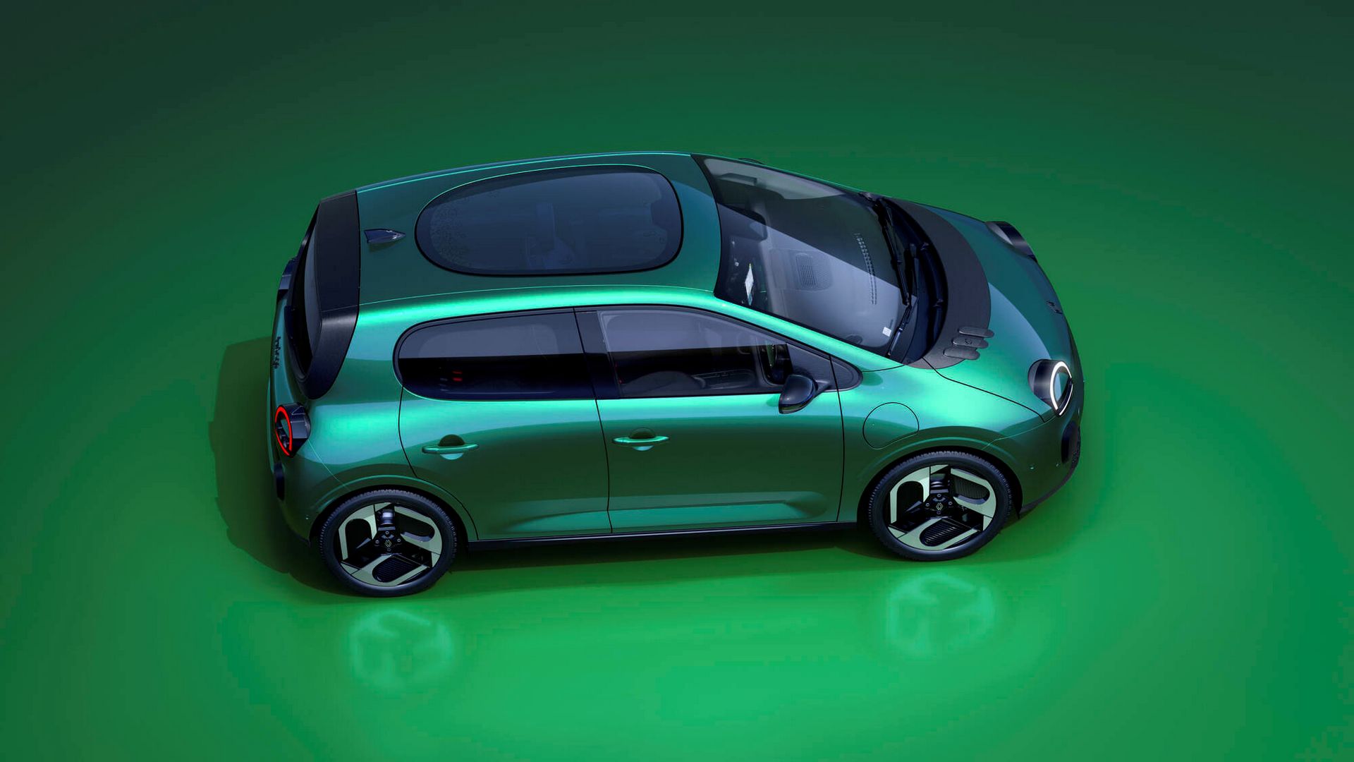 Renault Twingo E Tech получил панорамную крышу